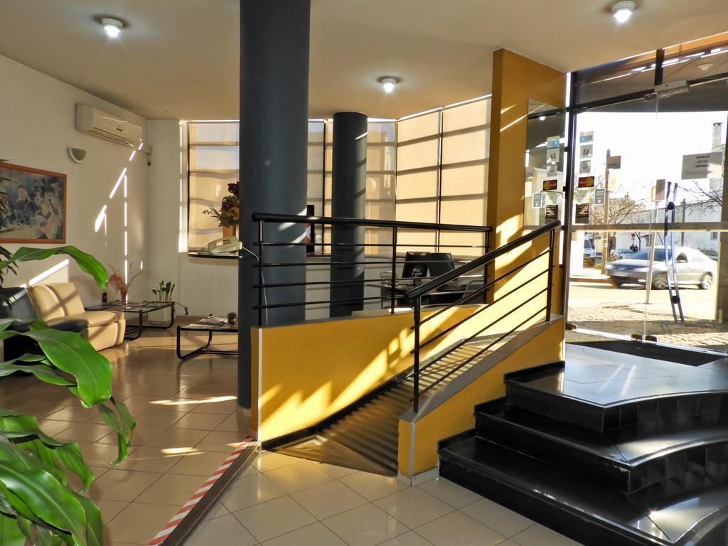 Hotel Tres Cruces Montevideo Exterior photo